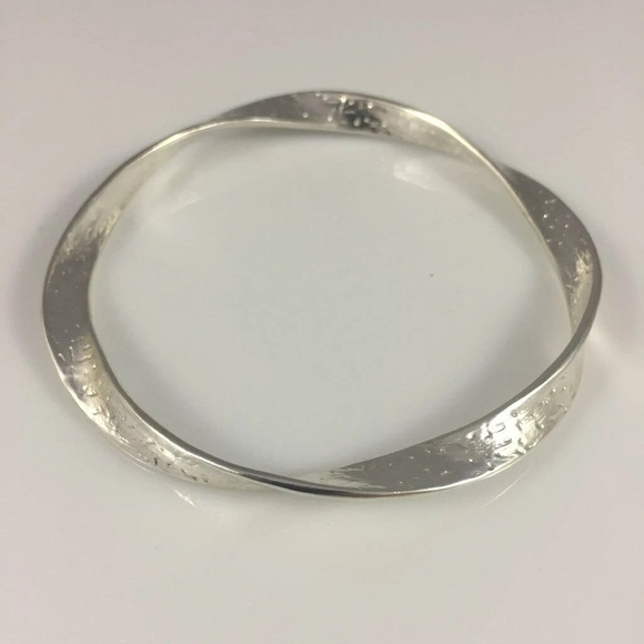 SILPADA STERLING SILVER TWISTED RIBBON BANGLE - Picture 1 of 5